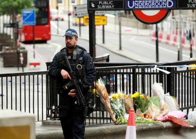 Περίπου 50 φορές πυροβόλησαν τους τρεις δράστες οι αστυνομικοί στο Λονδίνο