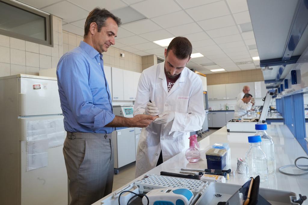 Μητσοτάκης: Να ορίζει το ύψος των διδάκτρων του κάθε μεταπτυχιακό