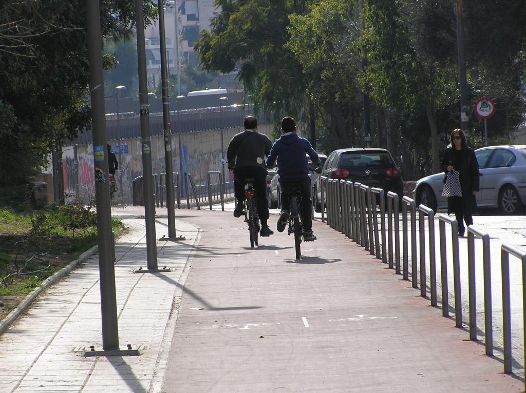 Κόλλησε στις συνεννοήσεις ο ποδηλατόδρομος Κηφισιά – Γκάζι