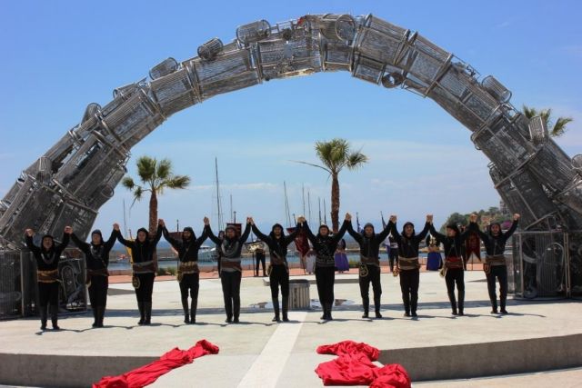 Η γλυπτική του μεγάλου Κύματος