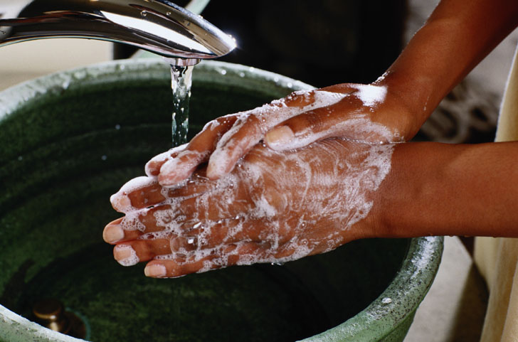 Πλύσιμο χεριών: Και το κρύο νερό σκοτώνει τα βακτήρια