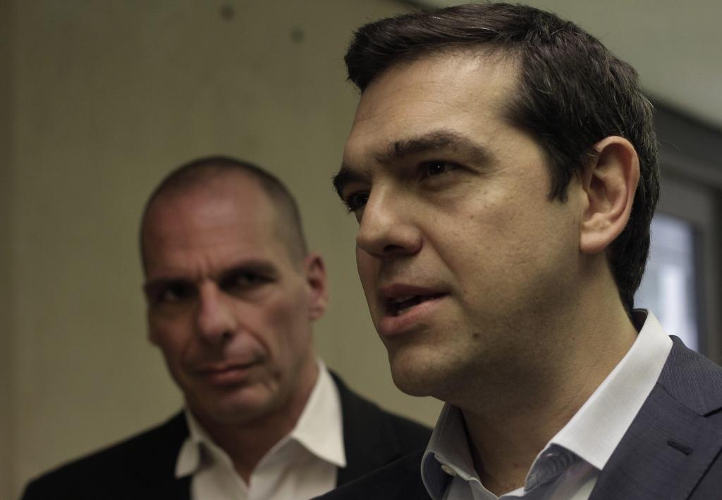 Οι ΣΥΡΙΖΑ-ΑΝΕΛ «τραυματίζουν τη δημοκρατία»