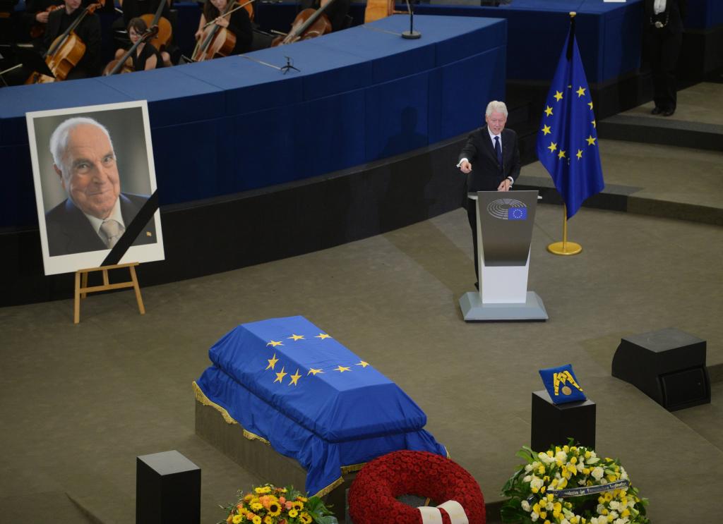 Η Ευρώπη αποτίει φόρο τιμής στον πρώην καγκελάριο της Γερμανίας, Χέλμουτ Κολ