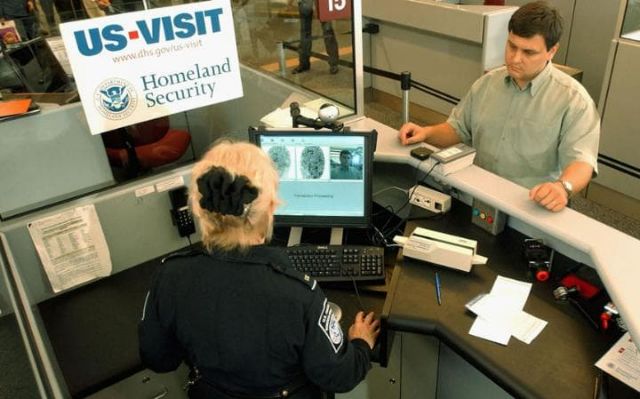 ΗΠΑ: Ζητούν περισσότερα δεδομένα για τους ταξιδιώτες, απειλούν με κυρώσεις