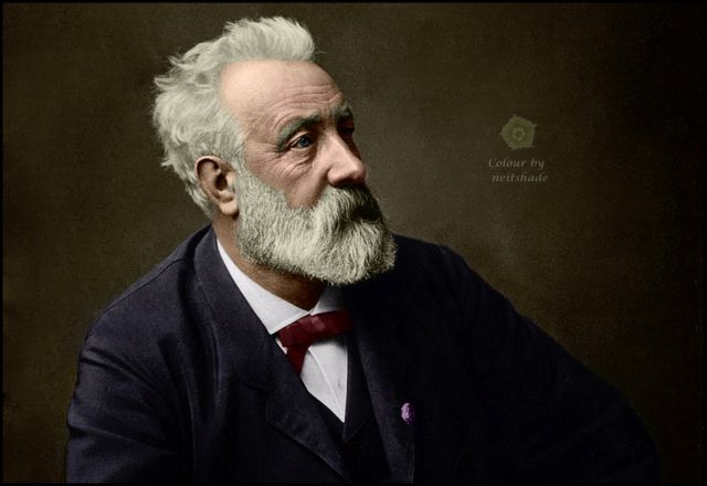 Το πολιτικό παράδοξο του Ιουλίου Βερν