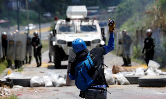 ΗΠΑ: «Ολες οι επιλογές στο τραπέζι» για τη Βενεζουέλα