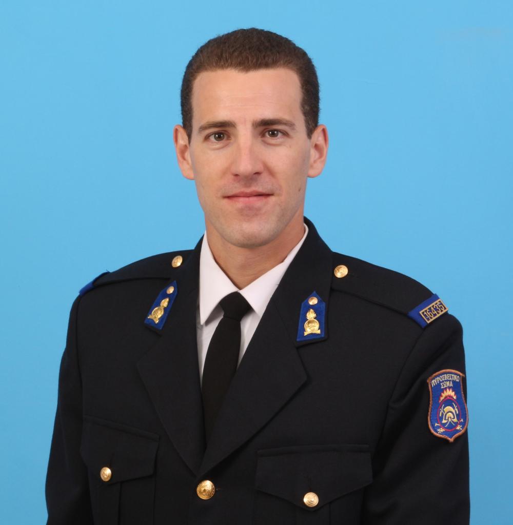 Κηδεύεται ο πυροσβέστης που έχασε τη ζωή του στην πυρκαγιά στο Ζευγολατιό