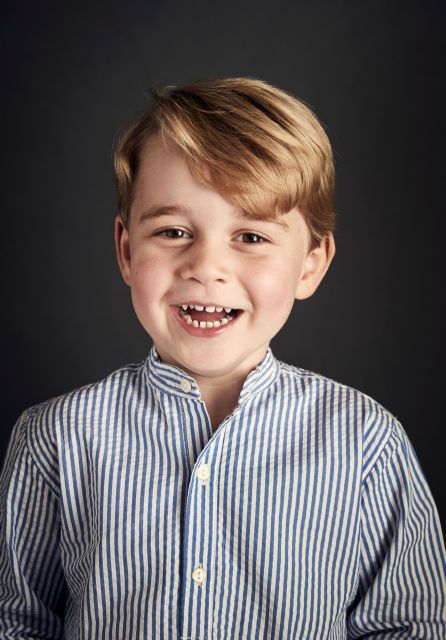 Τεσσάρων ετών γίνεται ο πρίγκιπας Τζορτζ