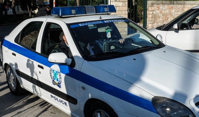 Στο νοσοκομείο δύο αστυνομικοί μετά από επίθεση 20 Ρομά