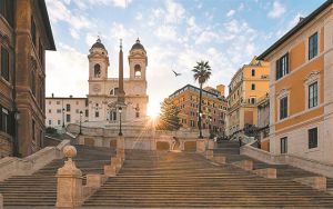 Από την Οντρεϊ στην Piazza Navona και το Νησί των Φαιάκων…