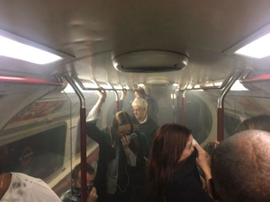 Εσβησε η φωτιά στον σιδηρόδρομο στα Ντόκλαντς του Λονδίνου