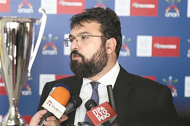 Τελεσίγραφο για την αναδιάρθρωση