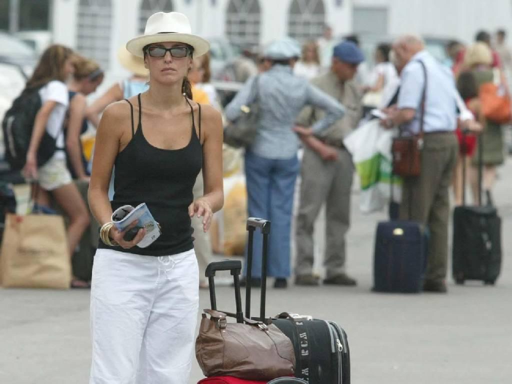 Aυξήθηκαν κατά 6,4% τα έσοδα από τον τουρισμό το επτάμηνο Ιανουαρίου – Ιουλίου
