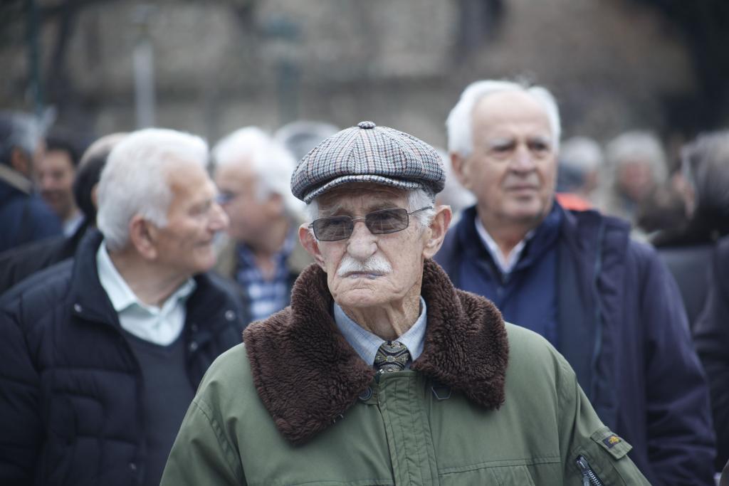 Ασφαλιστικό: Η μεγάλη ληστεία των συνταξιούχων
