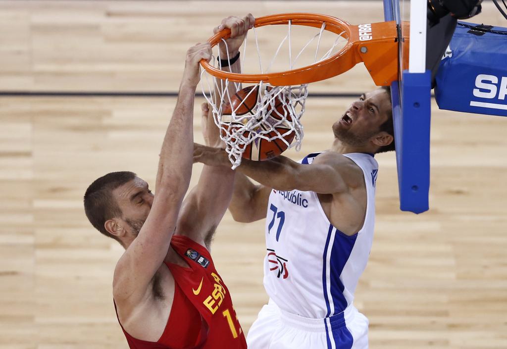 Ευρωμπάσκετ: Εύκολες νίκες για Ισπανία και Μαυροβούνιο