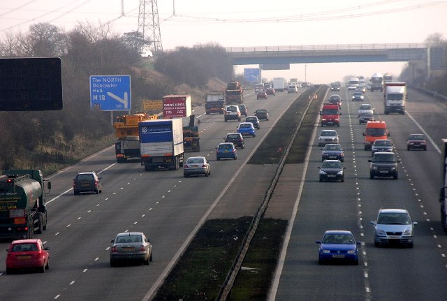 Βρετανία: Εκλεισε ο αυτοκινητόδρομος M1 λόγω ύποπτου αντικείμενου