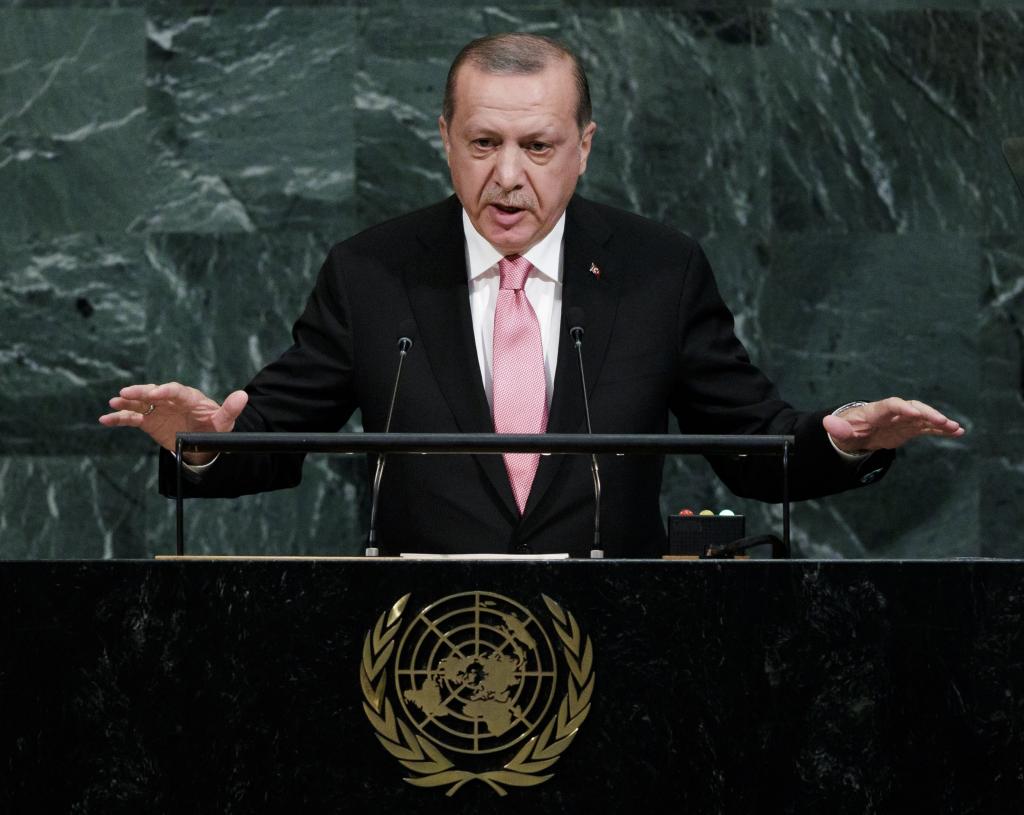 Το ενδεχόμενο επιβολής κυρώσεων για το κουρδικό δημοψήφισμα εξετάζει ο Ερντογάν