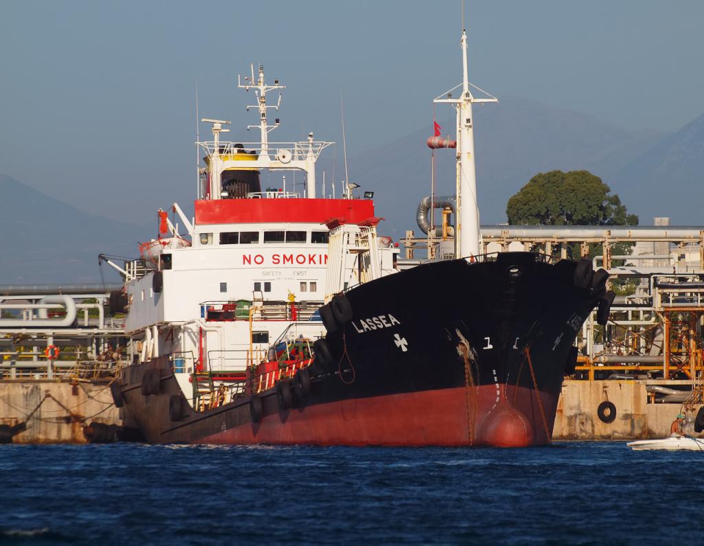 Λαθραία καύσιμα μετέφερε το πλοίο που έκανε απάντληση στο «Αγία Ζώνη» – δύο συλλήψεις