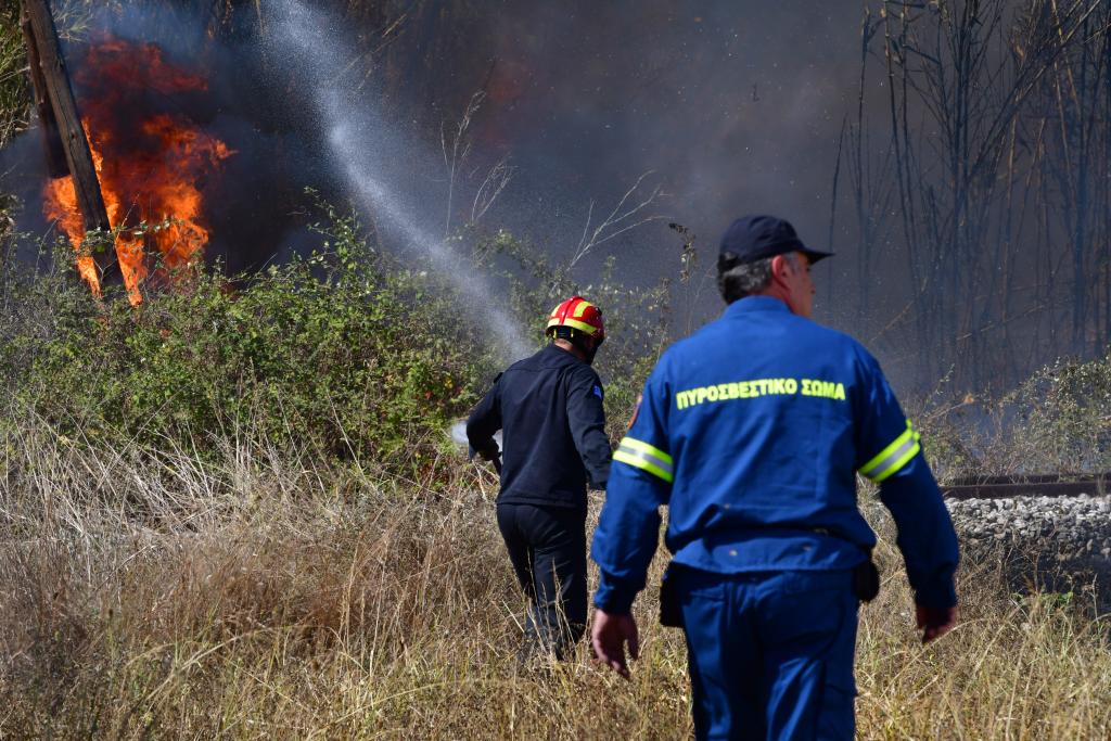 Δράμα: Υπό έλεγχο οι δύο πυρκαγιές σε Σιδηρόνερο και Μοναστηράκι