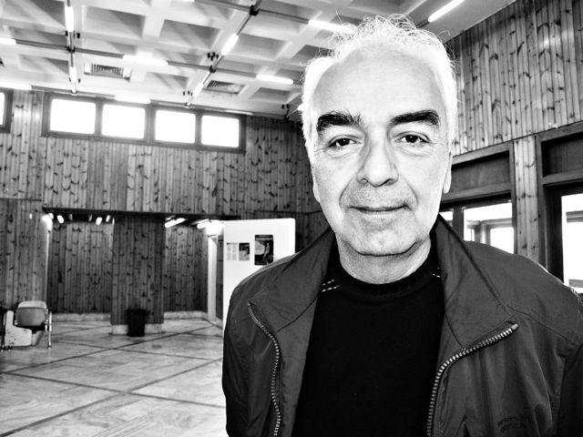 «Στην Ελλάδα, τα σημαντικά πράγματα γίνονται στις αποκλίσεις»