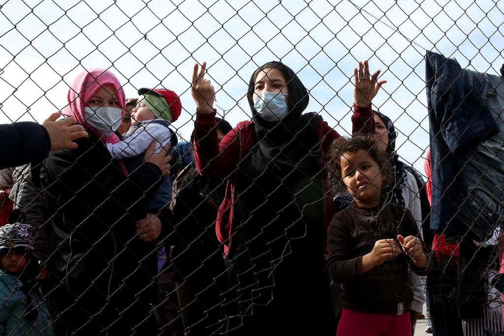Περίπου 2.000 πρόσφυγες πέρασαν στην Ελλάδα τον Οκτώβριο