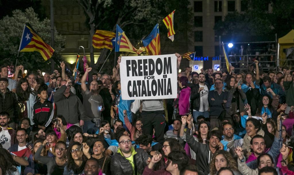 Καταλωνία: Το 90% ψήφισε υπέρ της ανεξαρτησίας, στο 42,3% η συμμετοχή