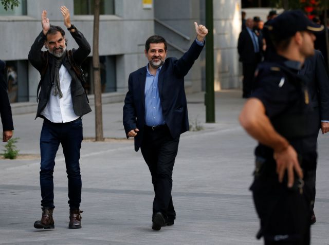 Για πολιτικούς κρατουμένους μιλούν τώρα οι Καταλανοί