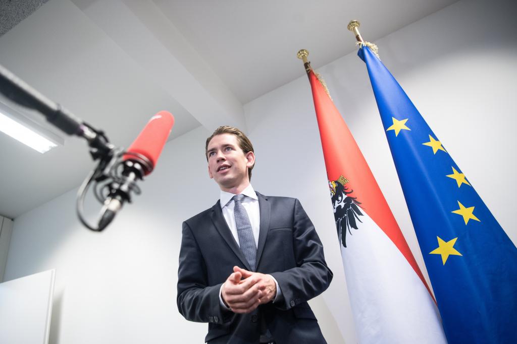 Αυστρία: Ξεκινούν οι επαφές Κουρτς για τον σχηματισμό κυβέρνησης