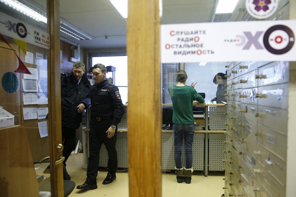 Ρωσία: Εφημερίδα θέλει να δώσει οπλα στους δημοσιογράφους της