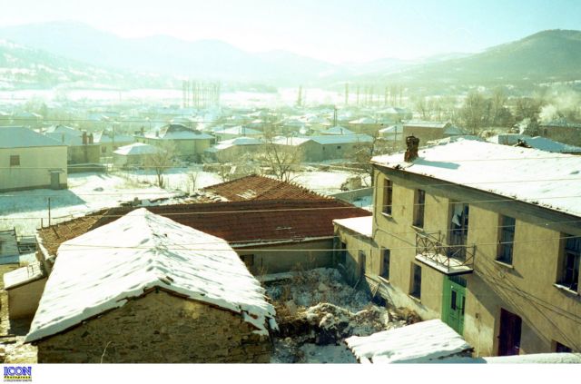 Eπεσαν οι πρώτες νιφάδες χιονιού στη Φλώρινα | tanea.gr