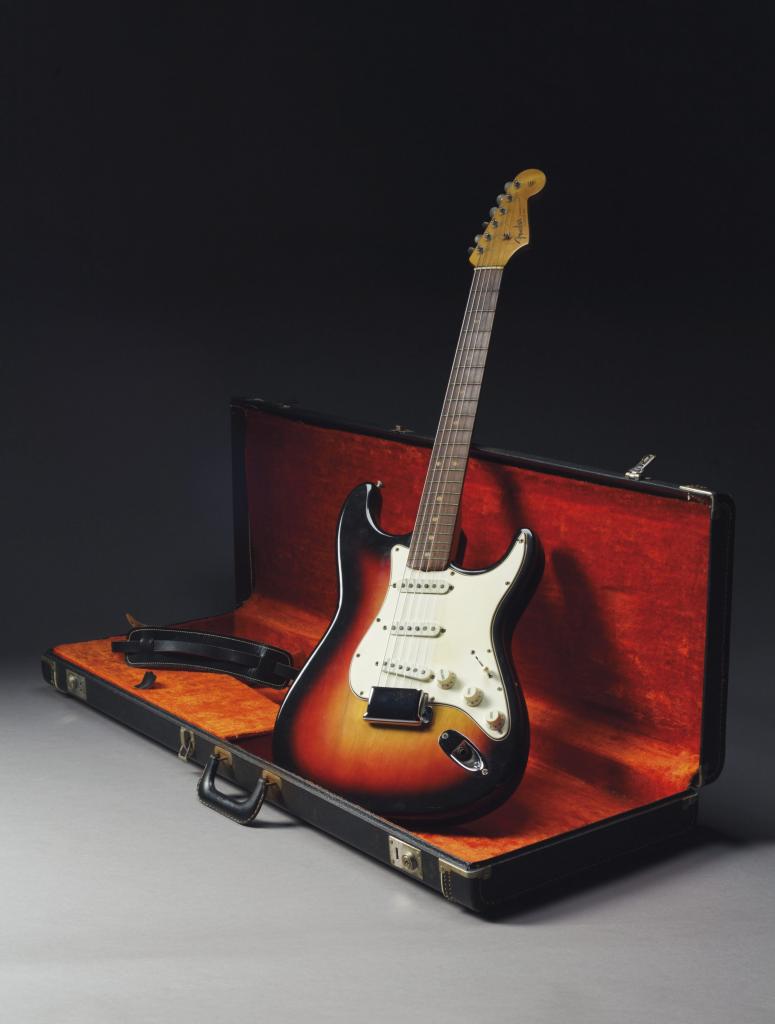 Κιθάρα του Μπομπ Ντίλαν πουλήθηκε σε δημοπρασία έναντι 400.000 $