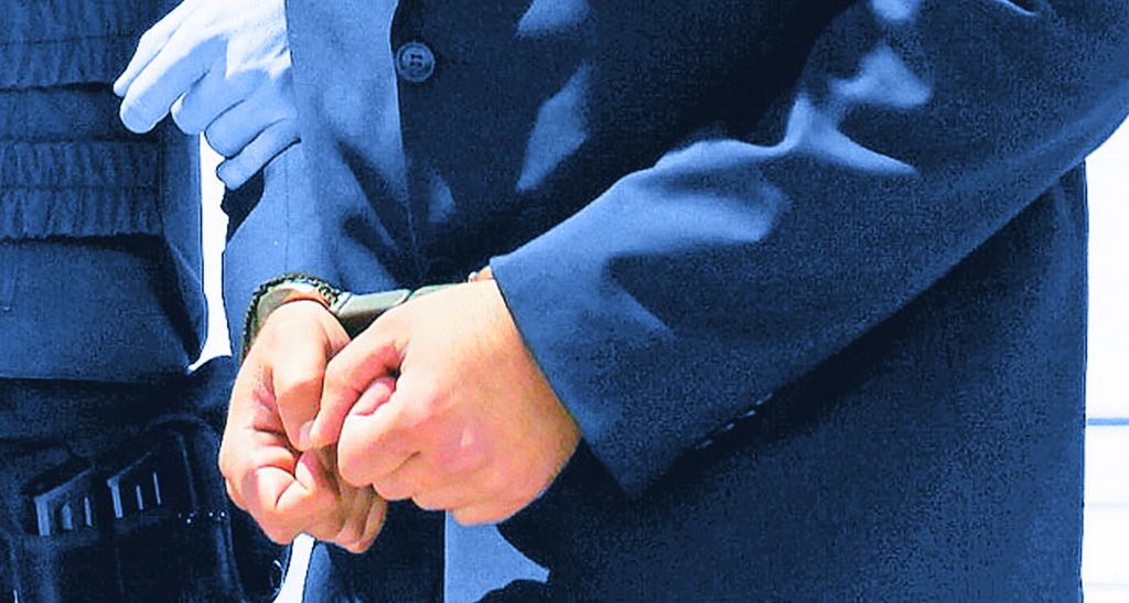 Εξαρθρώθηκαν συμμορίες που στόχευαν ηλικιωμένους