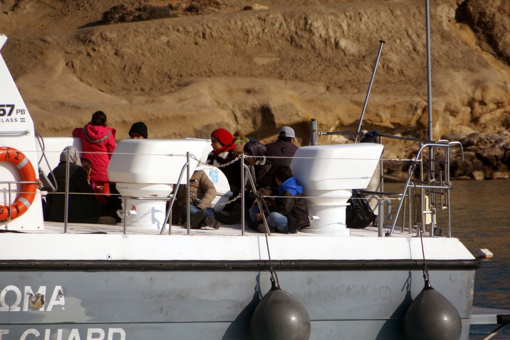 Διασώθηκαν 41 μετανάστες ανοιχτά της Πύλου