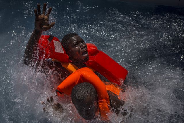 Πνίγηκαν 23 πρόσφυγες στην κεντρική Μεσόγειο