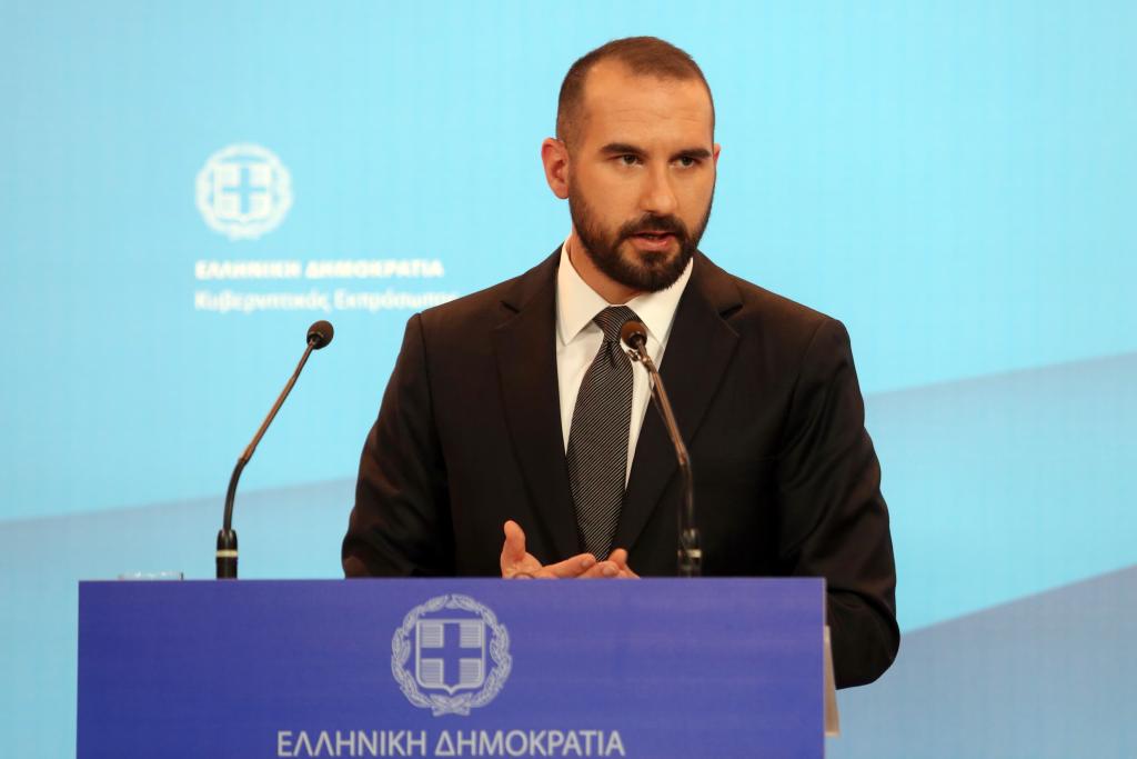 Τζανακόπουλος: Εκτακτη ενίσχυση 5.000 ευρώ για κάθε νοικοκυριό