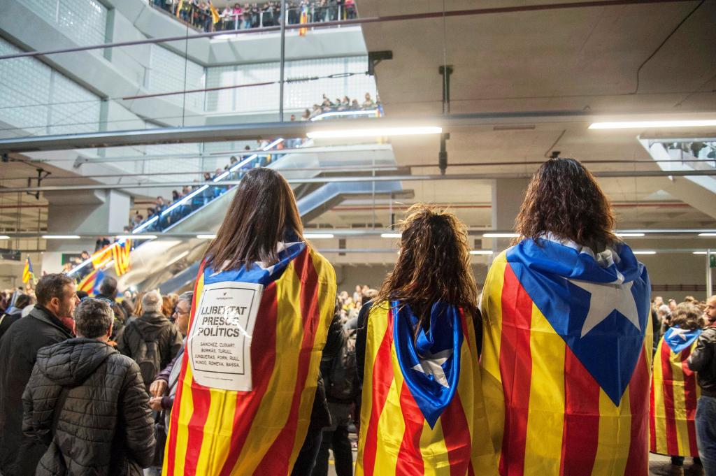 Καταλωνία: Ακυρη η ανεξαρτησία από το Συνταγματικό Δικαστήριο