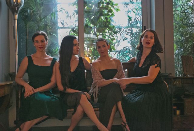 Μια παράσταση για τη γενιά του ’30