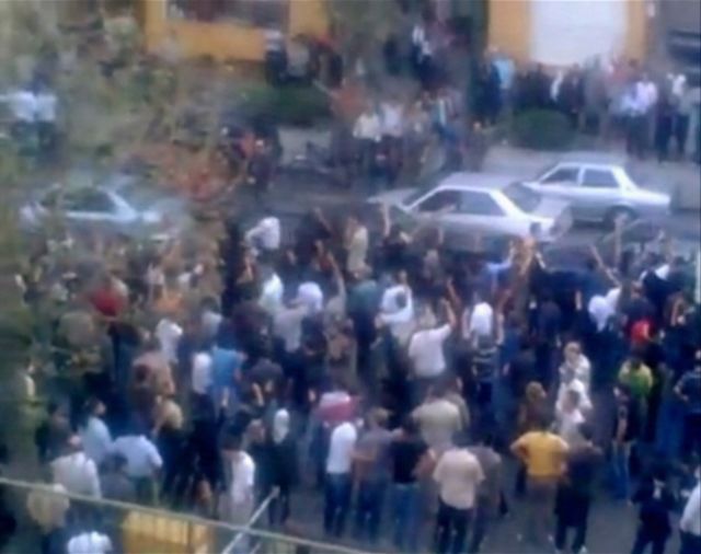 Ιράν: Οργή στους δρόμους και αντικυβερνητικά συνθήματα