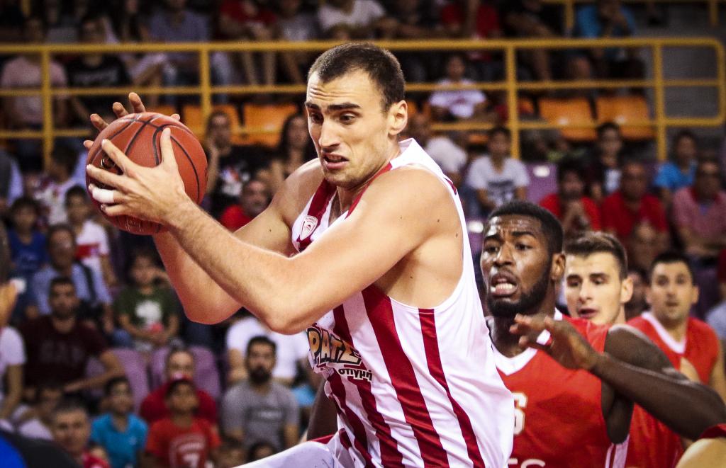 Μπάσκετ: Χωρίς Μιλουτίνοφ και Αγραβάνη κόντρα στη Μπάμπεργκ ο Ολυμπιακός