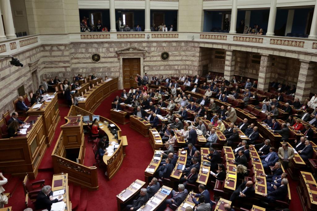 Ηλεκτρονικά θα ψηφίζουν οι βουλευτές από το 2018