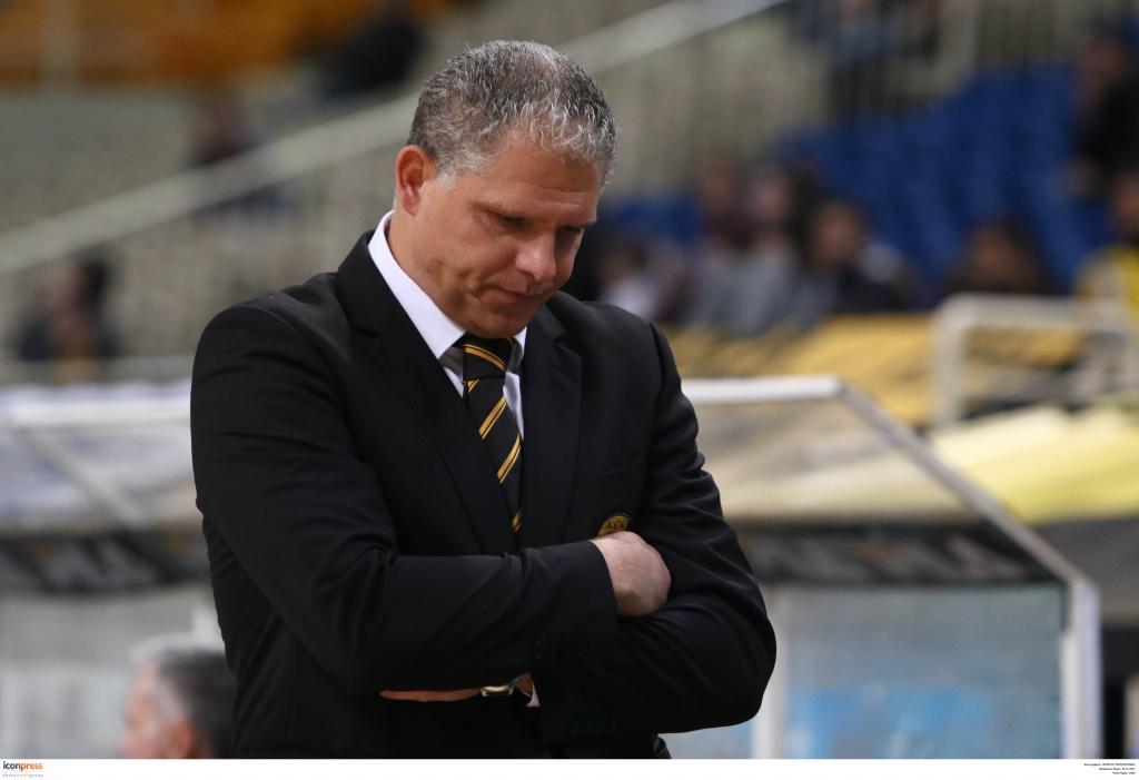 Μπάσκετ: Τέλος ο Μανωλόπουλος από την ΑΕΚ