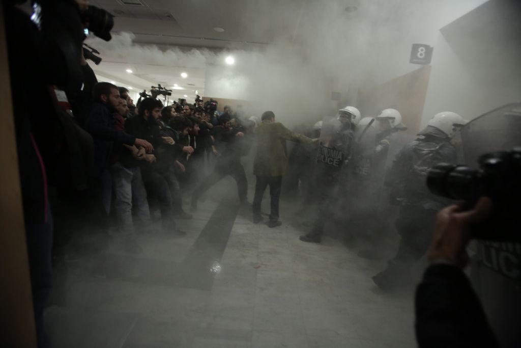 Οδομαχίες κυβέρνησης – ΝΔ