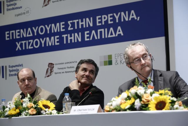 Φίλια πυρά εναντίον Τσακαλώτου