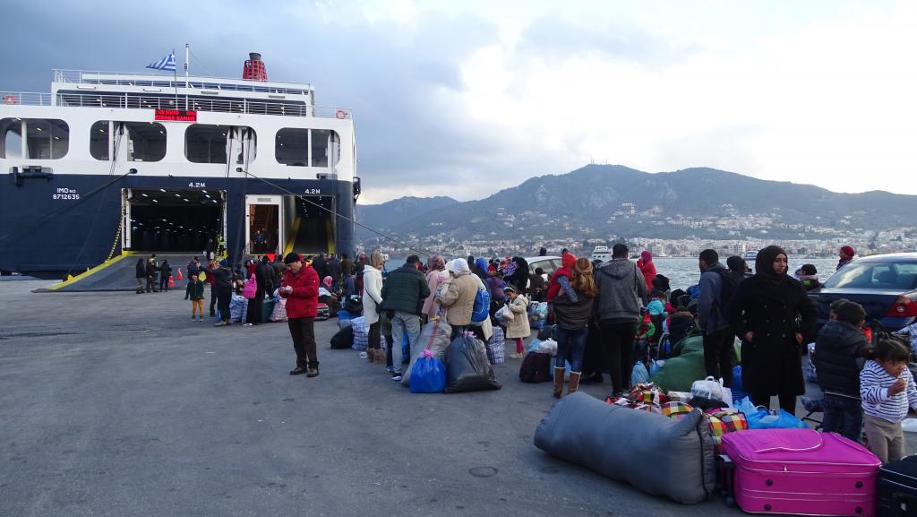 Στην Κρήτη 262 πρόσφυγες από τη Λέσβο