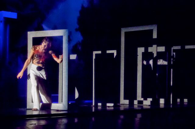 Ο Πιερ Καρντέν σκηνοθετεί στην Αθήνα