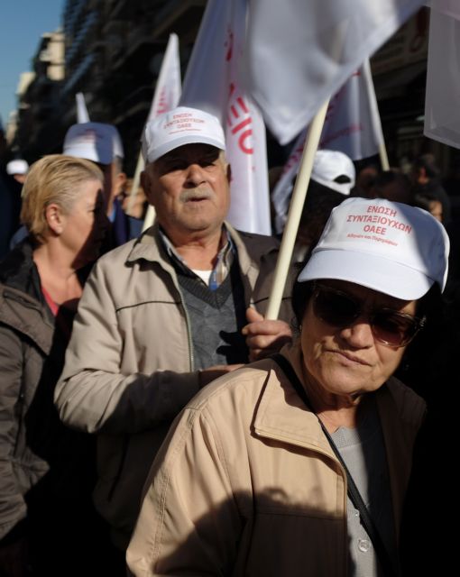 Μας δένουν στο Μνημόνιο για… χρόνια πολλά