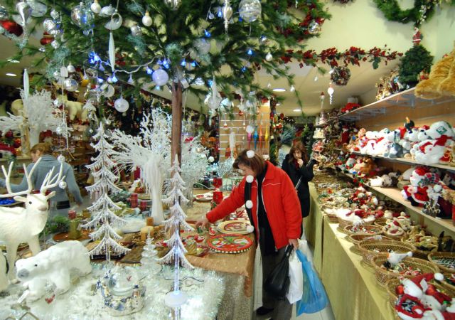 Οι έμποροι περιμένουν να έρθει ο… Αϊ-Βασίλης