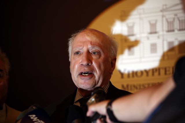 Κάτι κινείται στο Σκοπιανό