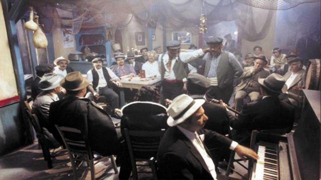 Πόση ώρα είδε από το «Ρεμπέτικο» ο Μπερτολούτσι;