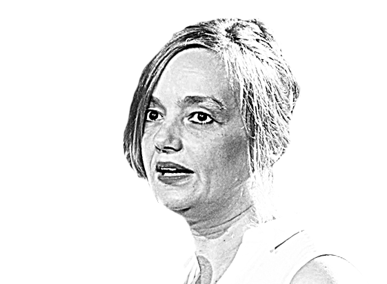 «Με την τραγωδία της ύπαρξής μου γελάω κάθε μέρα»